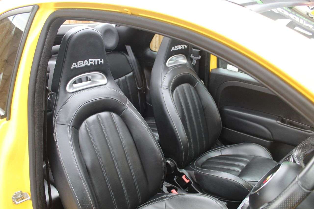 2018 ABARTH 595C 2018 ABARTH 595C