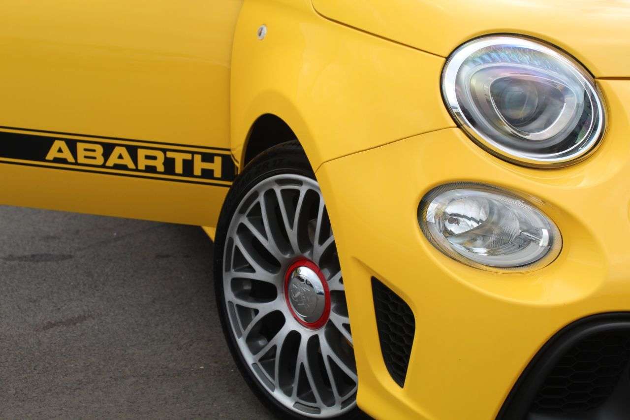 2018 ABARTH 595C 2018 ABARTH 595C