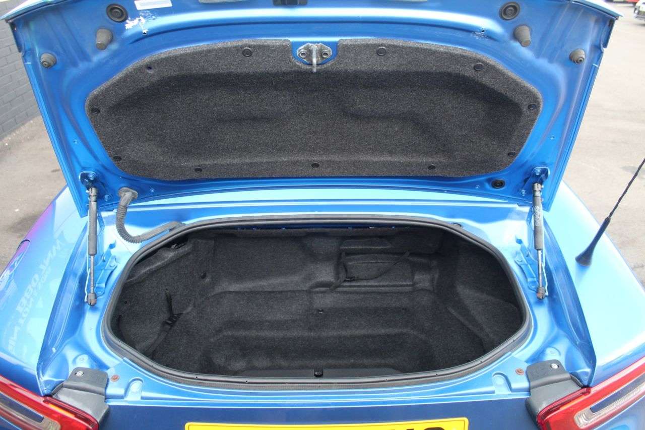 2017 FIAT 124 SPIDER 2017 FIAT 124 SPIDER