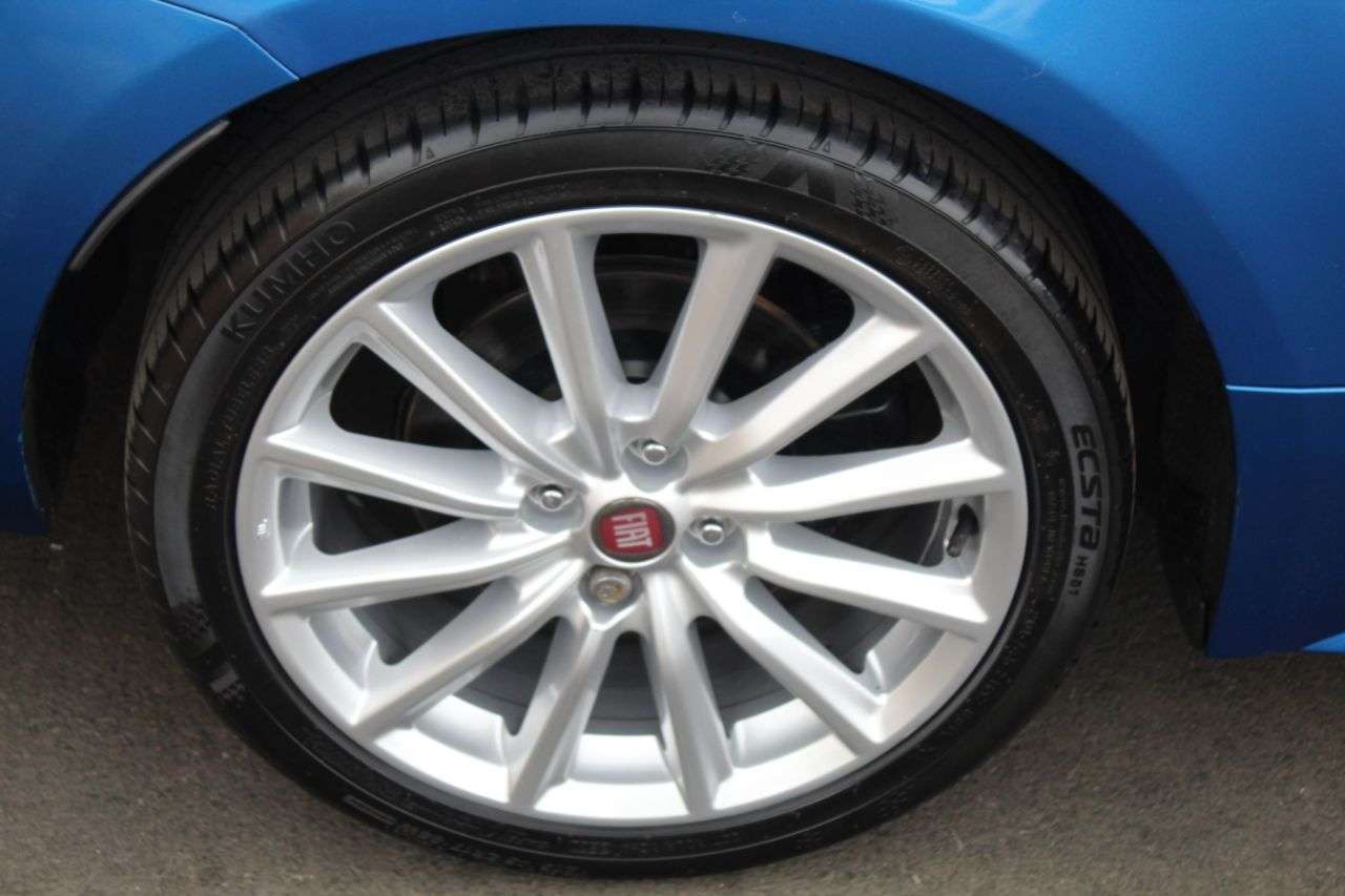 2017 FIAT 124 SPIDER 2017 FIAT 124 SPIDER