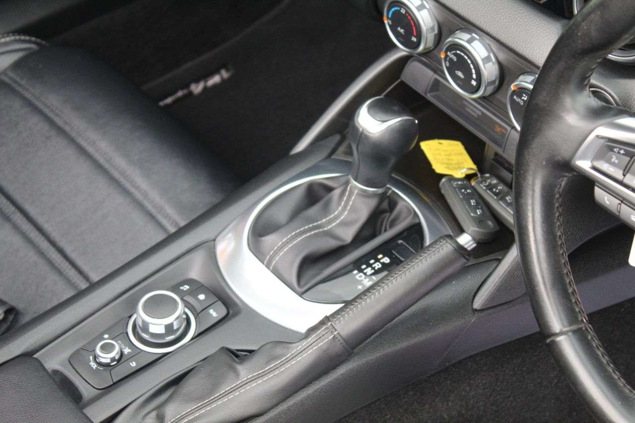 2017 FIAT 124 SPIDER 2017 FIAT 124 SPIDER