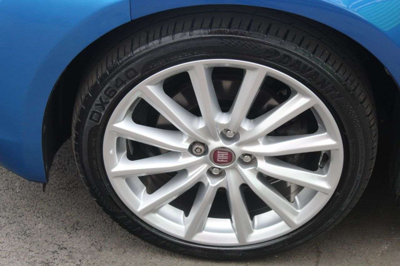 2017 FIAT 124 SPIDER 2017 FIAT 124 SPIDER