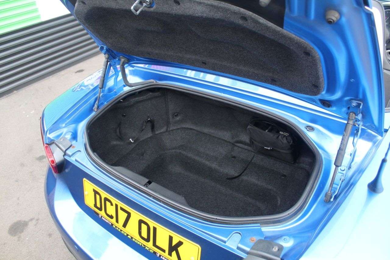 2017 FIAT 124 SPIDER 2017 FIAT 124 SPIDER