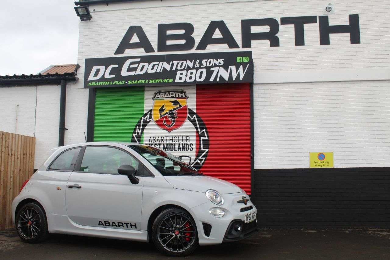 2022 ABARTH 595 2022 ABARTH 595