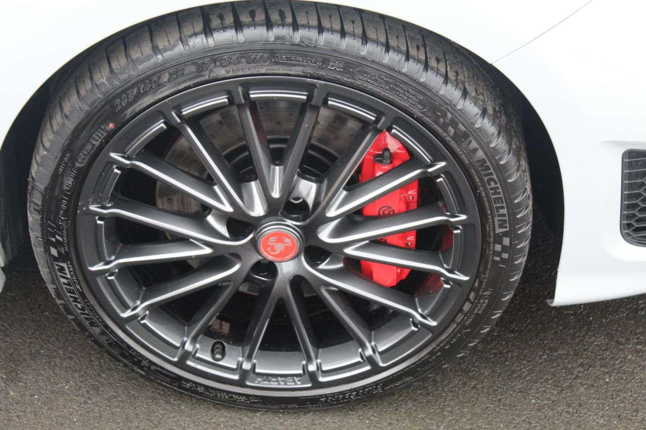 2022 ABARTH 595 2022 ABARTH 595