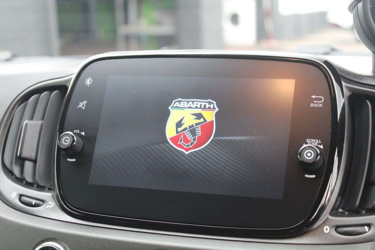 2022 ABARTH 595 2022 ABARTH 595