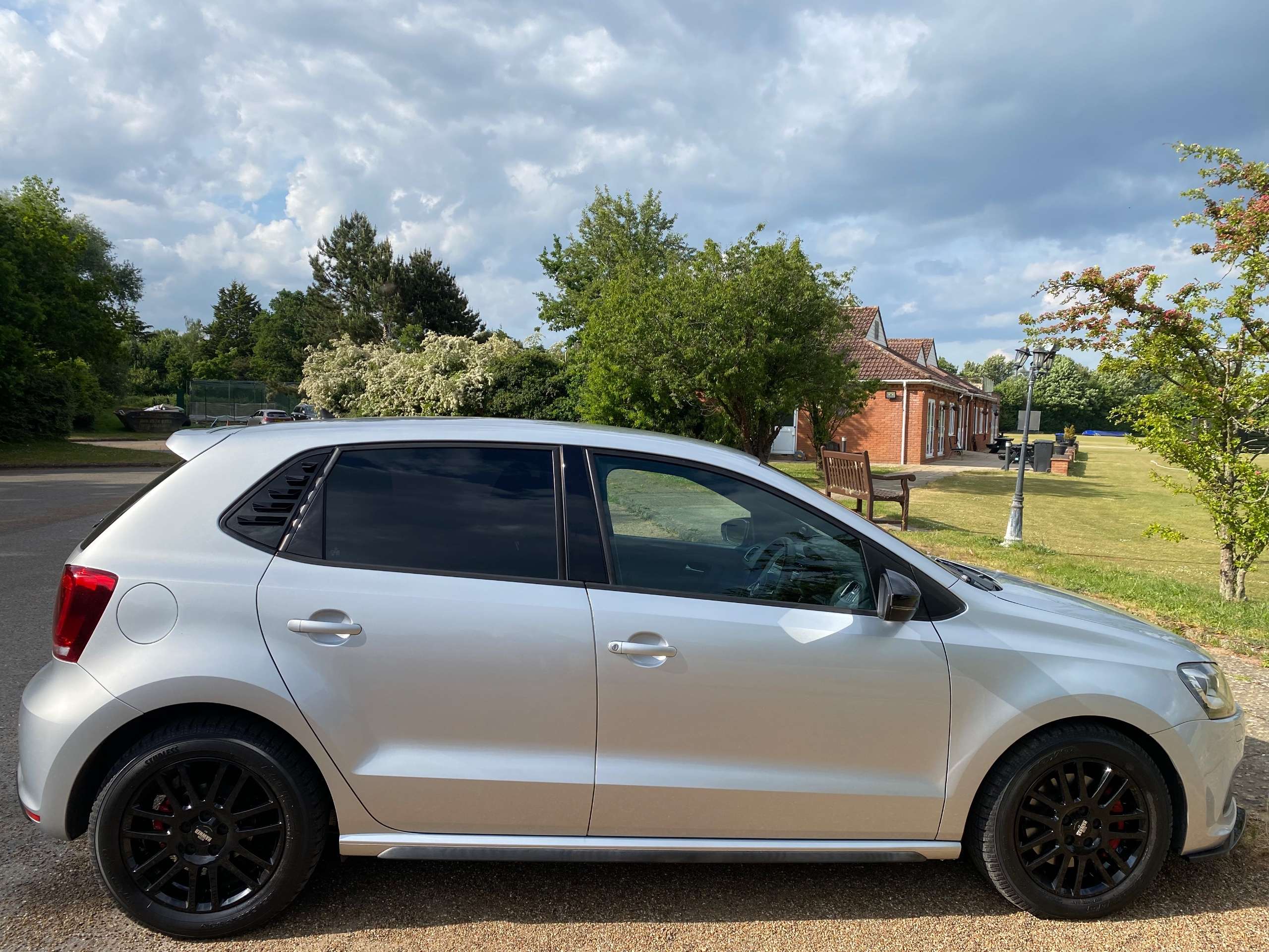 2011 VOLKSWAGEN POLO 2011 VOLKSWAGEN POLO