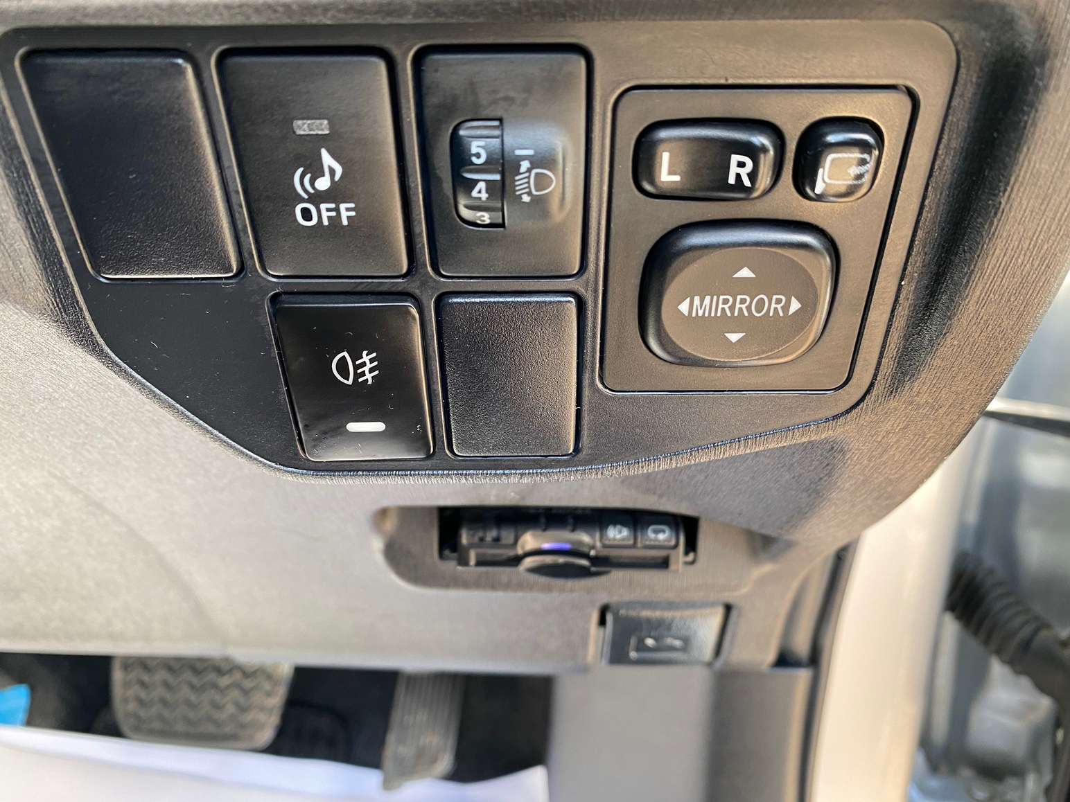 2015 TOYOTA PRIUS 2015 TOYOTA PRIUS