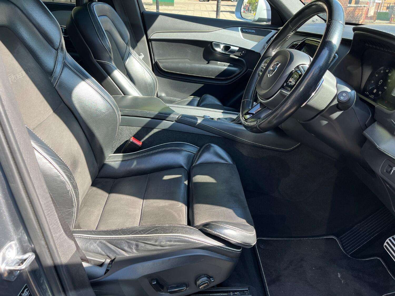 2018 VOLVO XC90 2018 VOLVO XC90