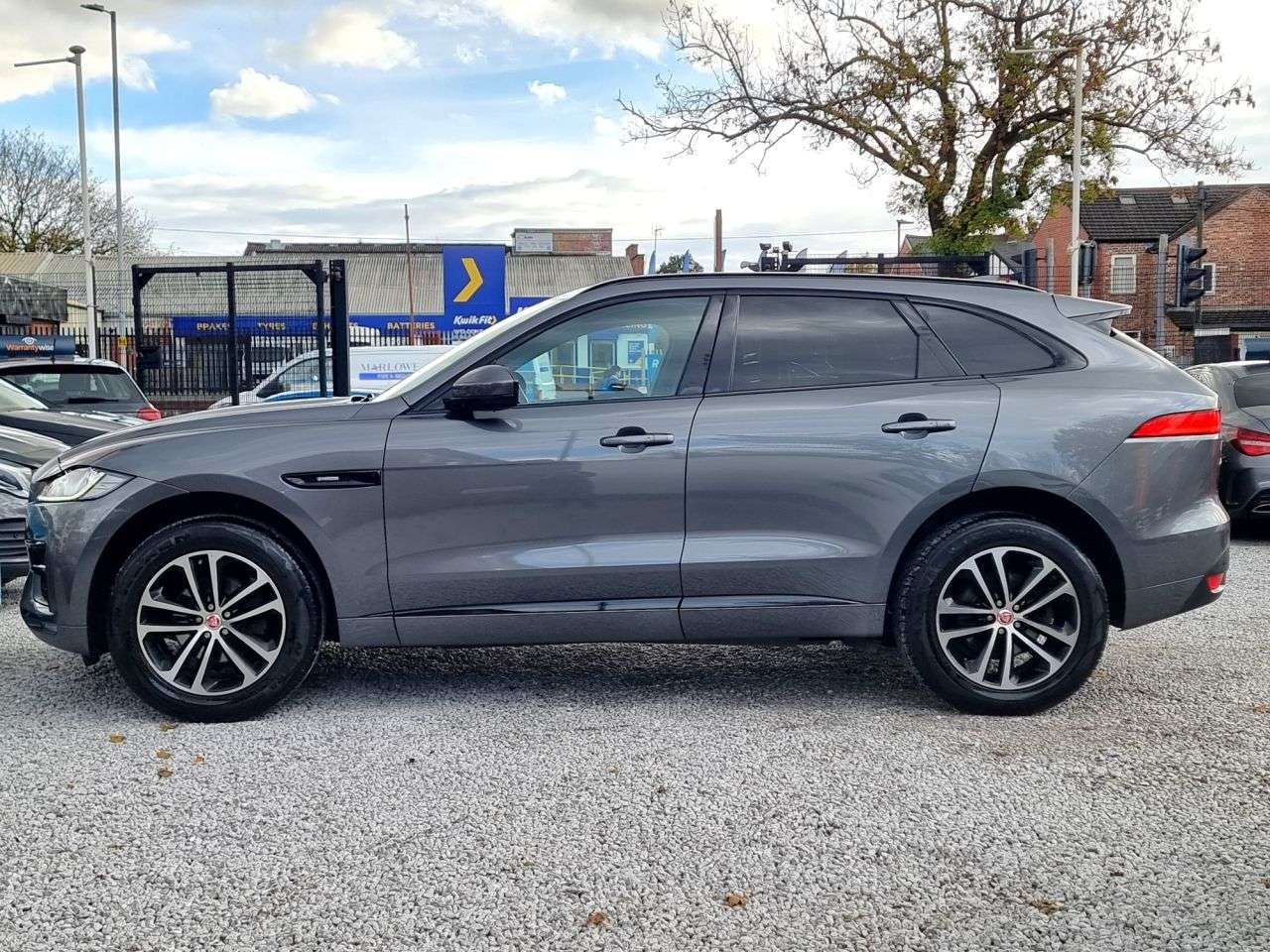 2019 JAGUAR F-PACE 2019 JAGUAR F-PACE