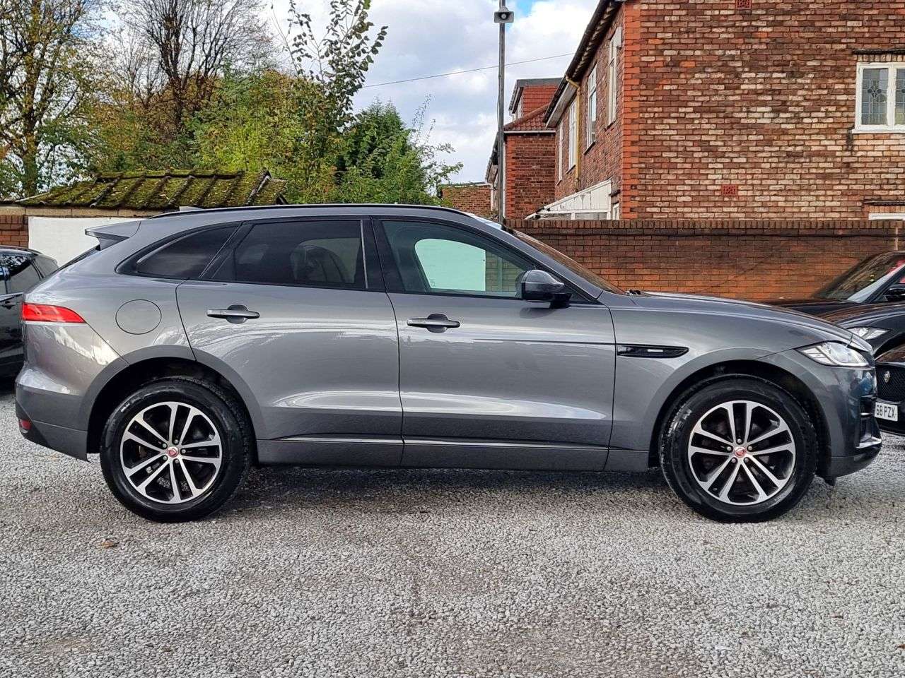 2019 JAGUAR F-PACE 2019 JAGUAR F-PACE