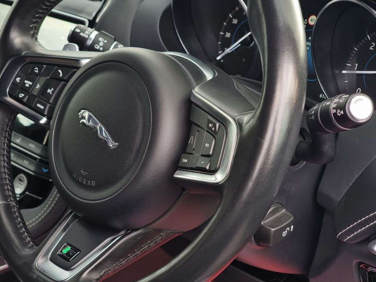 2019 JAGUAR F-PACE 2019 JAGUAR F-PACE