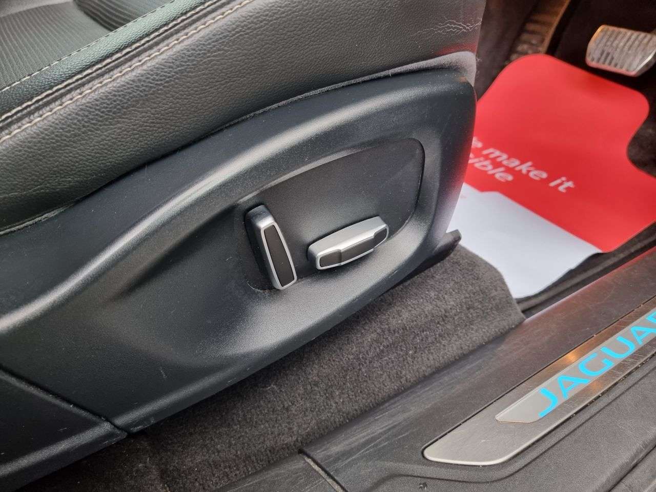 2019 JAGUAR F-PACE 2019 JAGUAR F-PACE