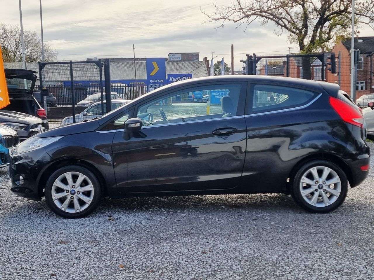 2010 FORD FIESTA 2010 FORD FIESTA