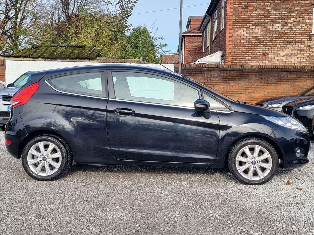 2010 FORD FIESTA 2010 FORD FIESTA