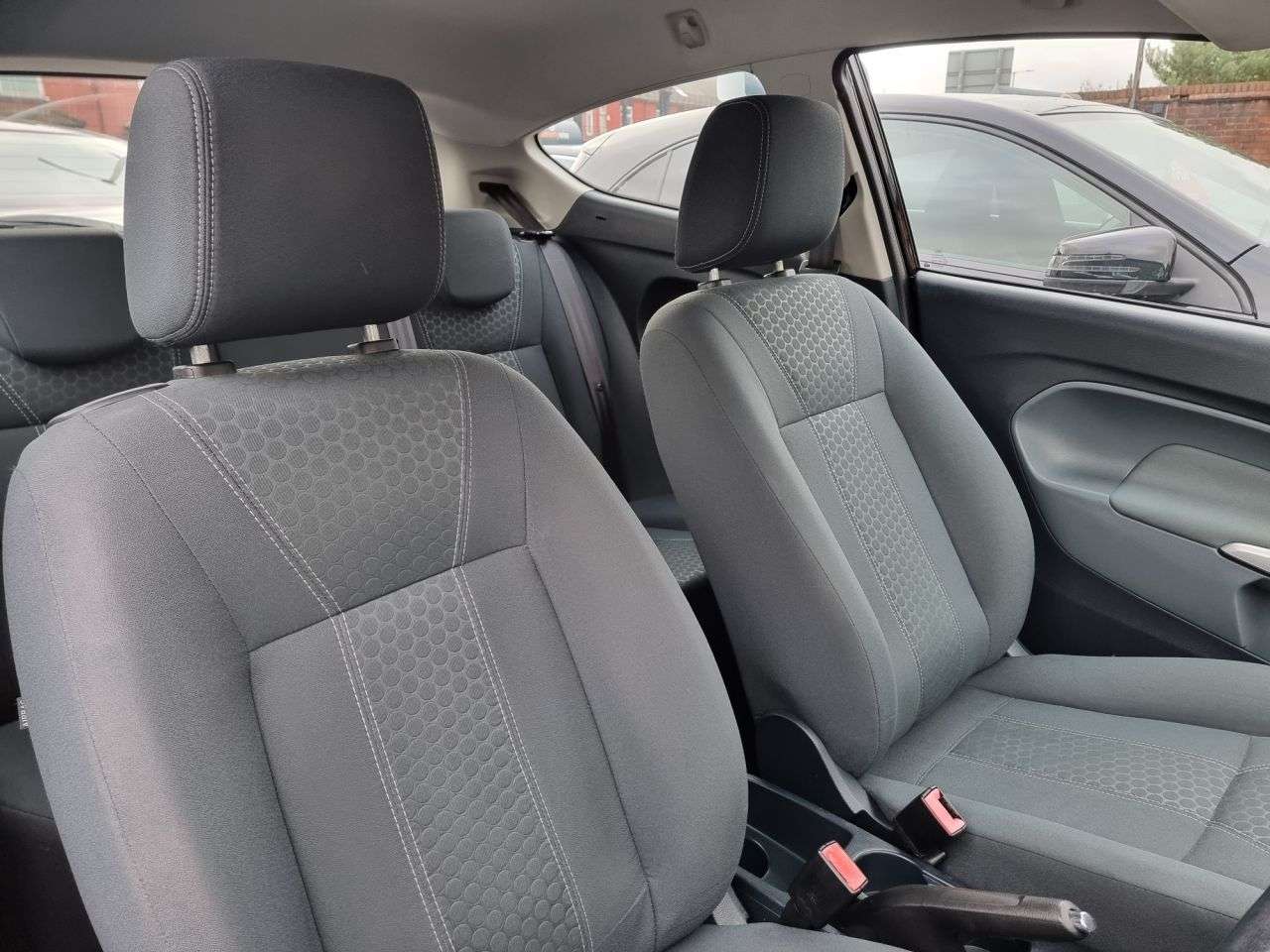 2010 FORD FIESTA 2010 FORD FIESTA