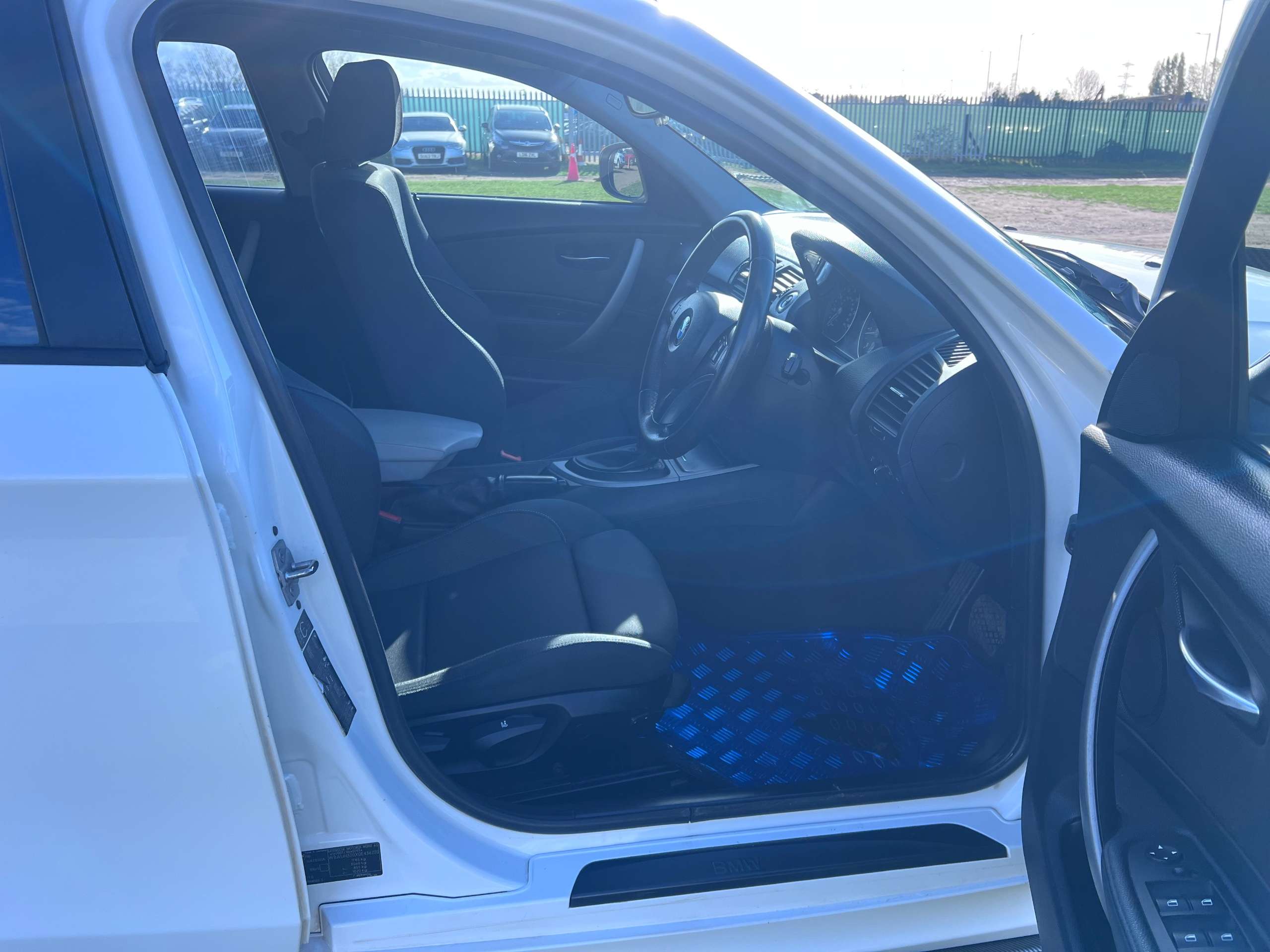 2010 BMW 1 SERIES 2010 BMW 1 SERIES