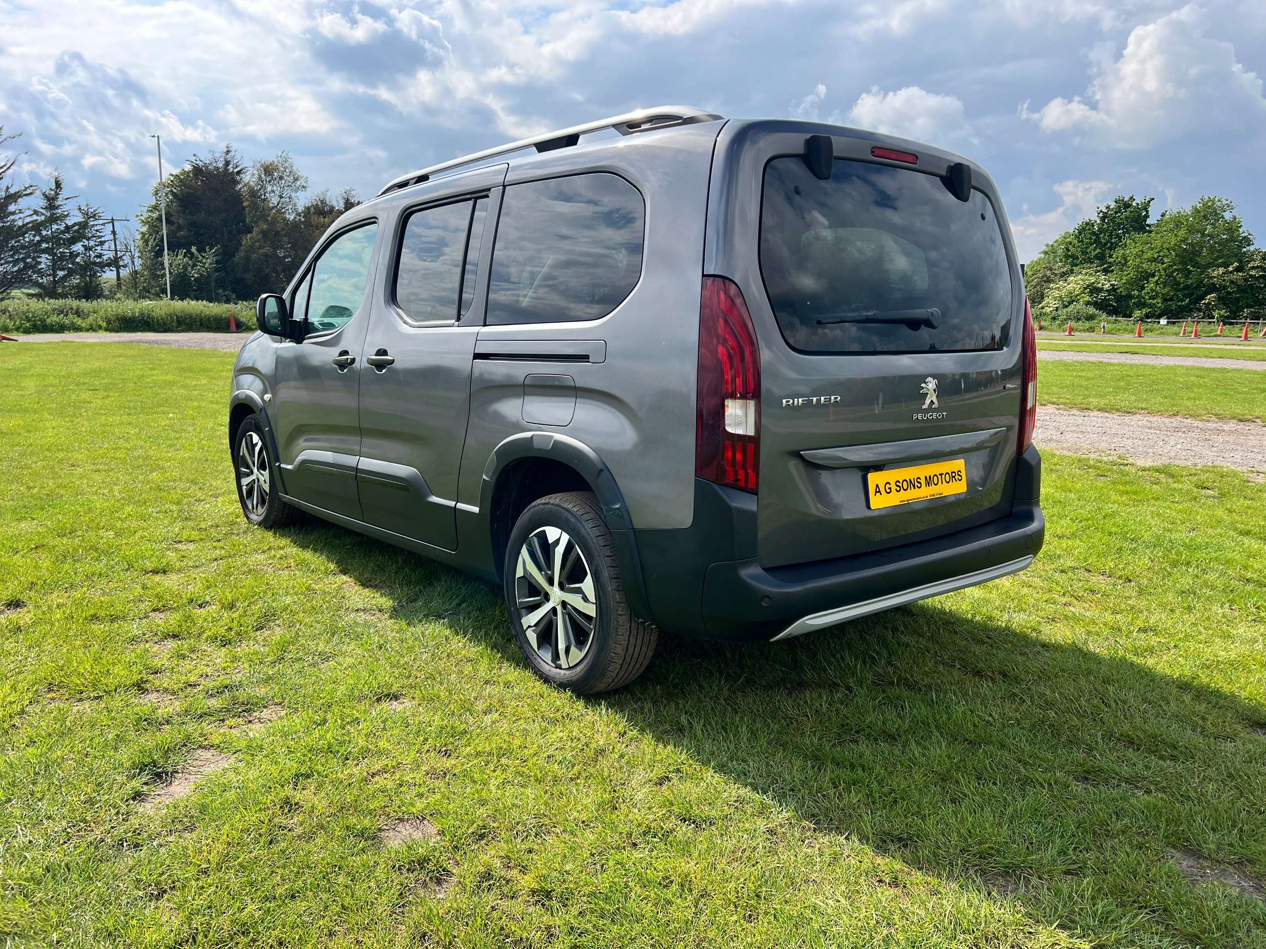 2019 PEUGEOT RIFTER 2019 PEUGEOT RIFTER