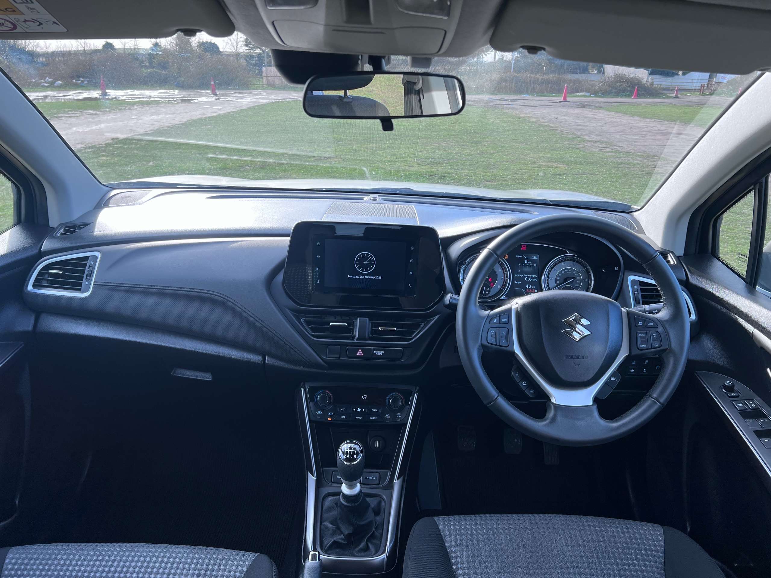 2023 SUZUKI SX4 2023 SUZUKI SX4