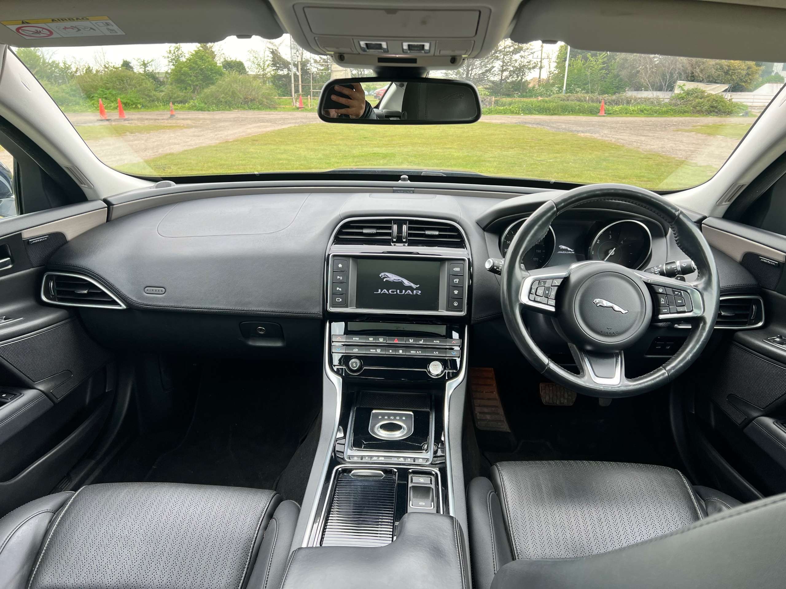 2017 JAGUAR XE 2017 JAGUAR XE