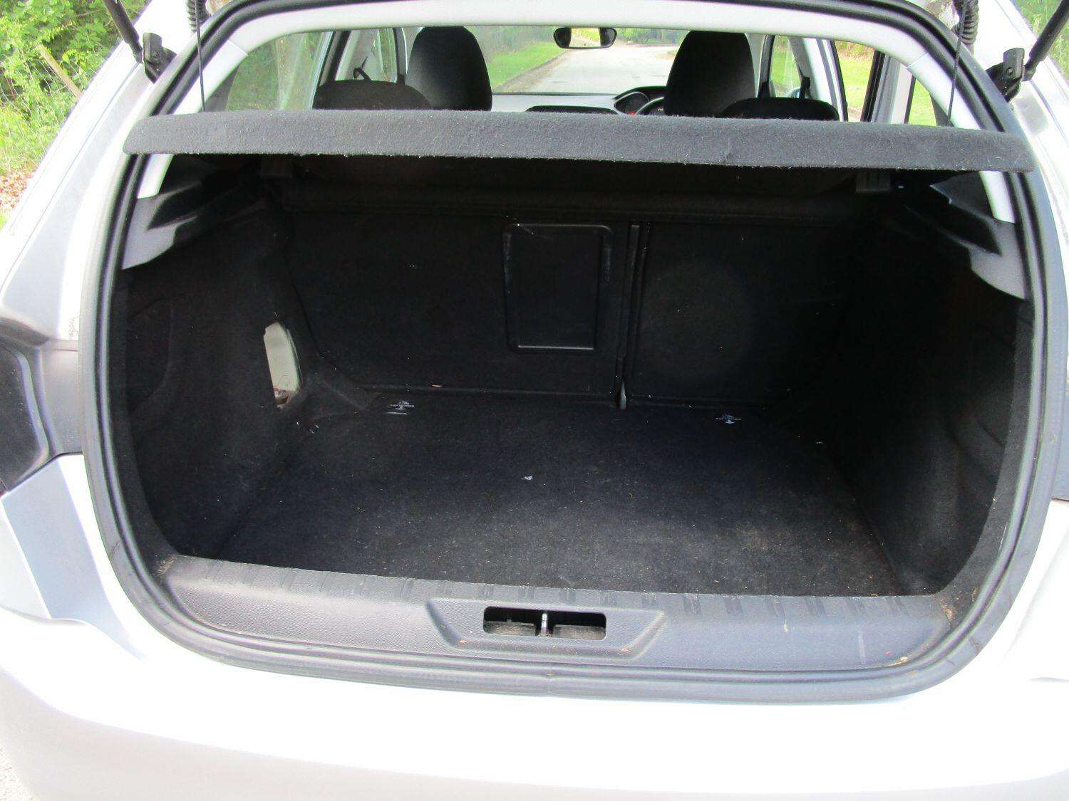 2014 PEUGEOT 308 2014 PEUGEOT 308