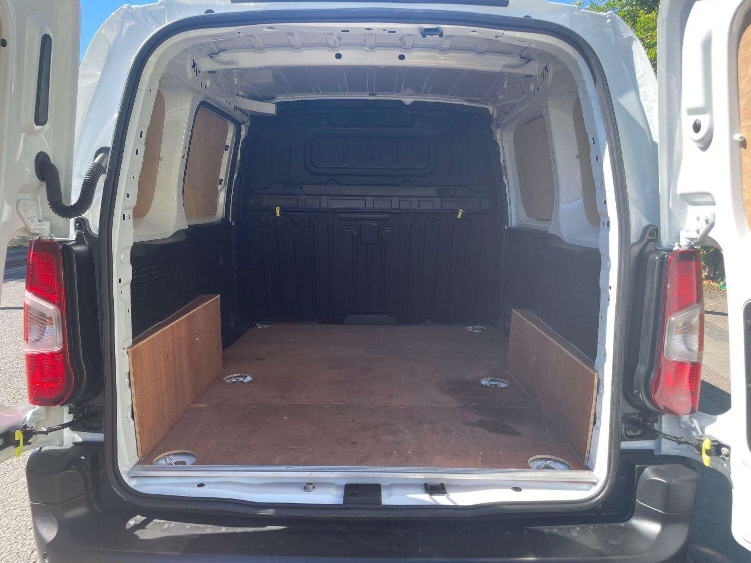 2021 PEUGEOT PARTNER 2021 PEUGEOT PARTNER