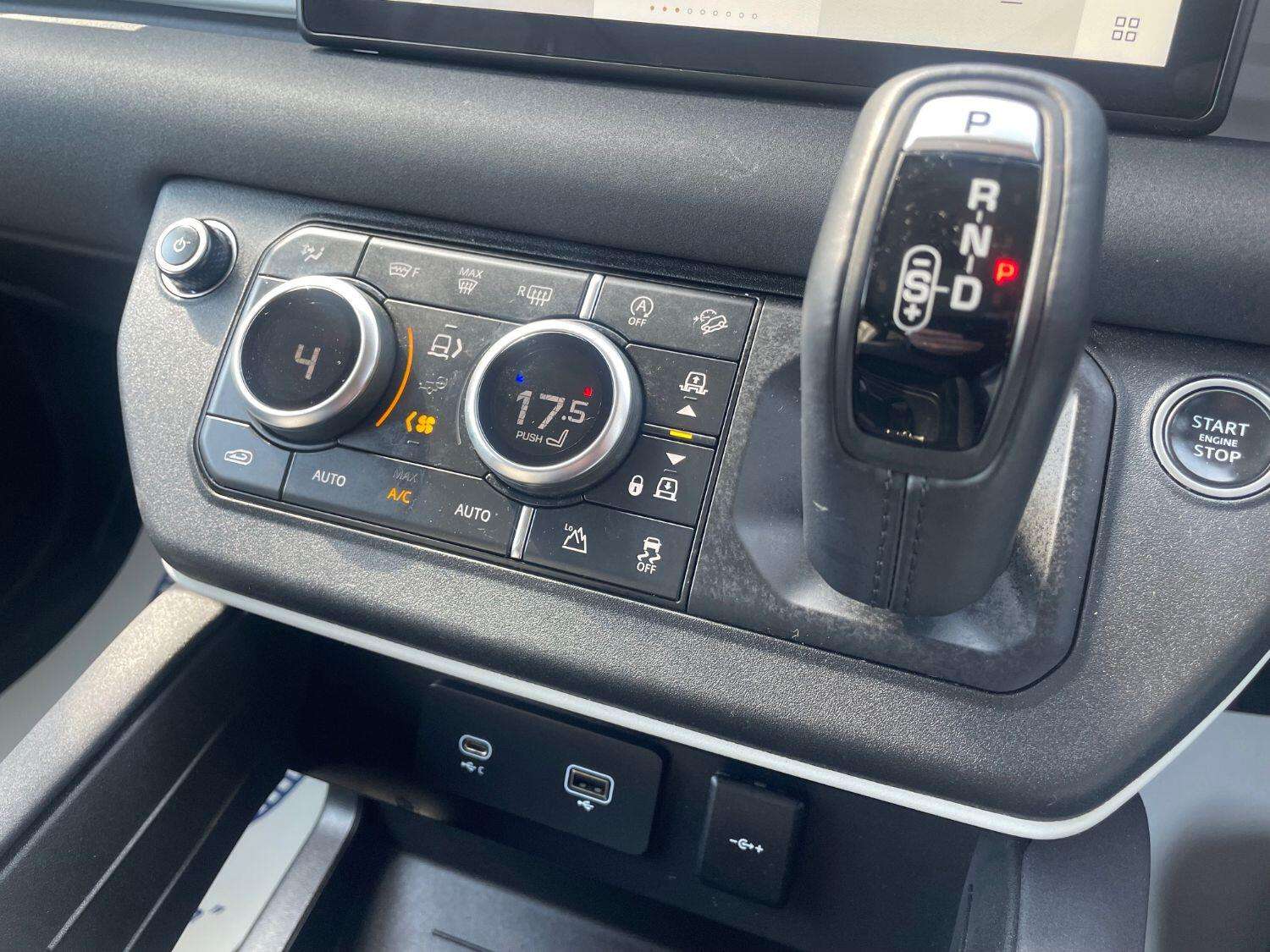 2022 LAND ROVER DEFENDER 110 2022 LAND ROVER DEFENDER 110