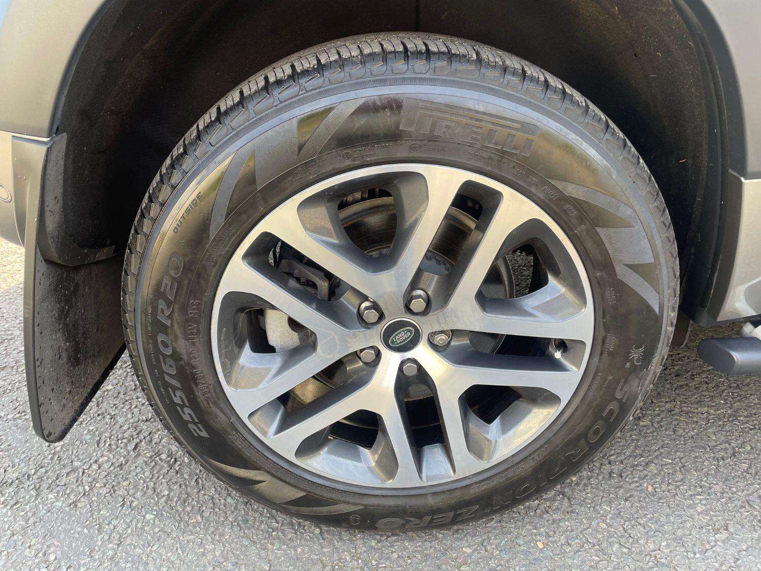 2022 LAND ROVER DEFENDER 110 2022 LAND ROVER DEFENDER 110