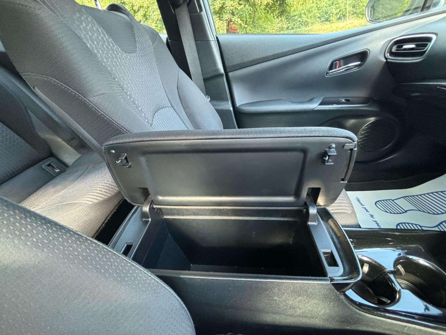 2018 TOYOTA PRIUS 2018 TOYOTA PRIUS