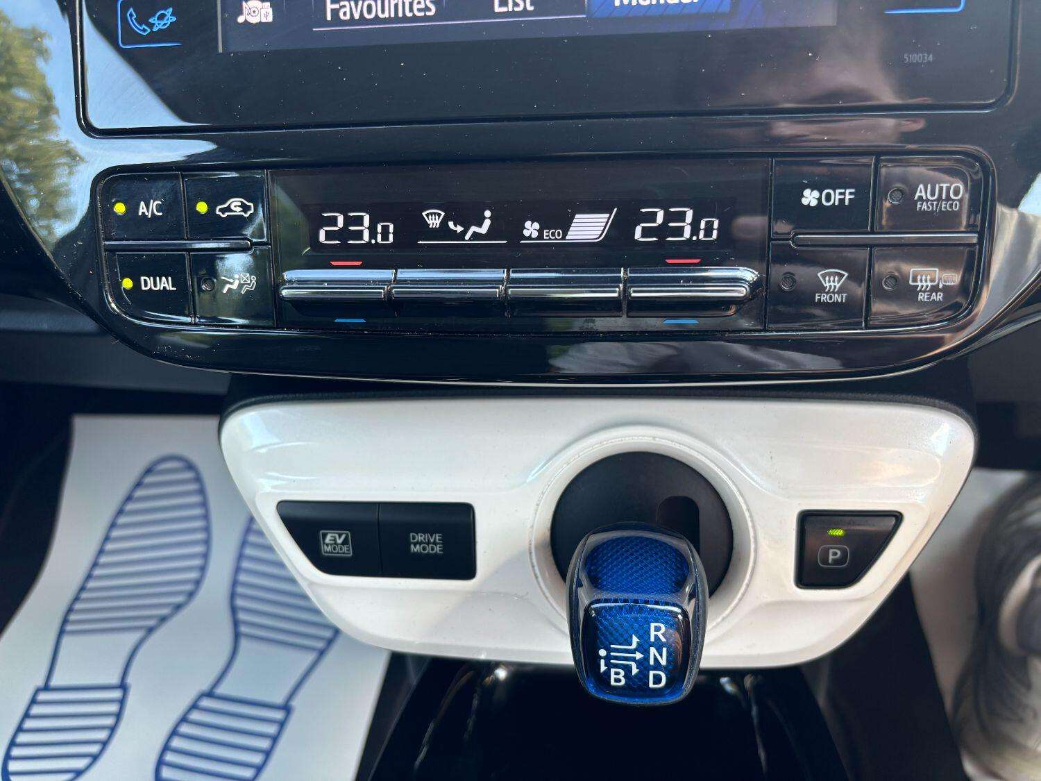 2018 TOYOTA PRIUS 2018 TOYOTA PRIUS