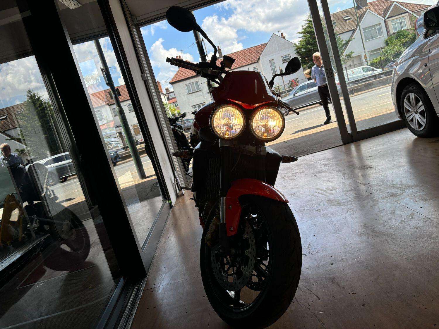 2009 TRIUMPH STREET TRIPLE 675 2009 TRIUMPH STREET TRIPLE 675