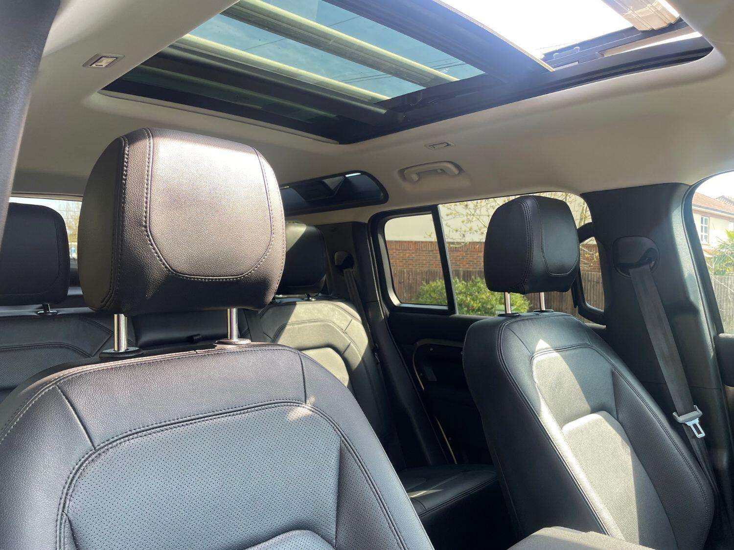 2022 LAND ROVER DEFENDER 110 2022 LAND ROVER DEFENDER 110