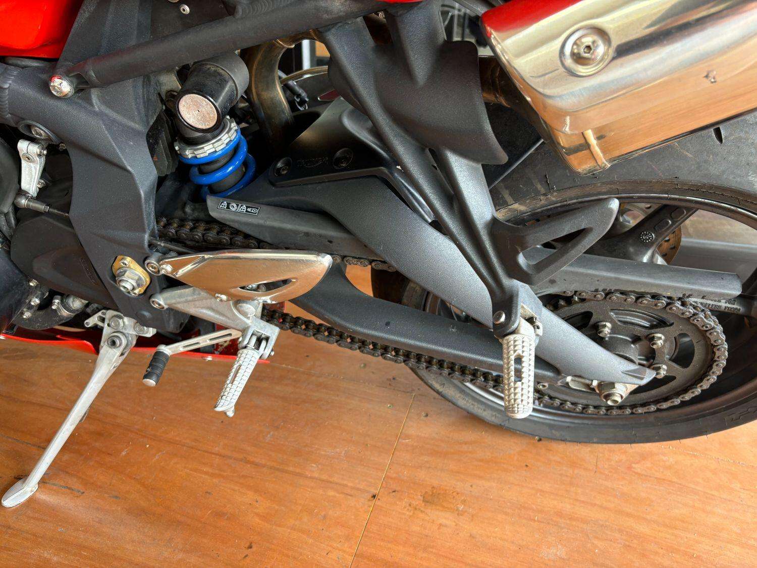 2009 TRIUMPH STREET TRIPLE 675 2009 TRIUMPH STREET TRIPLE 675