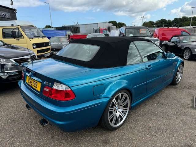 2005 BMW M3 2005 BMW M3