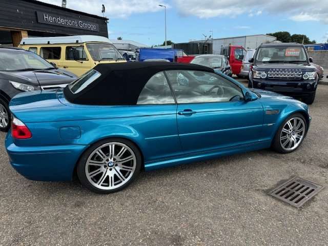 2005 BMW M3 2005 BMW M3