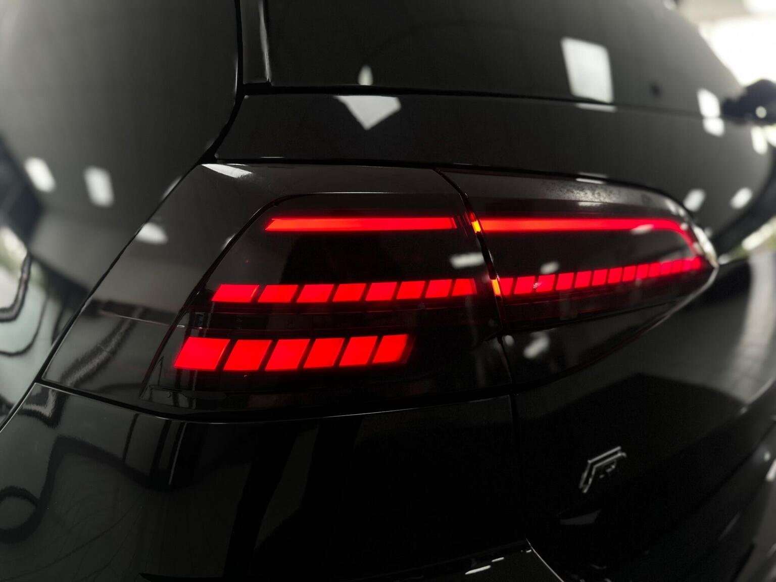 2018 VOLKSWAGEN GOLF 2018 VOLKSWAGEN GOLF